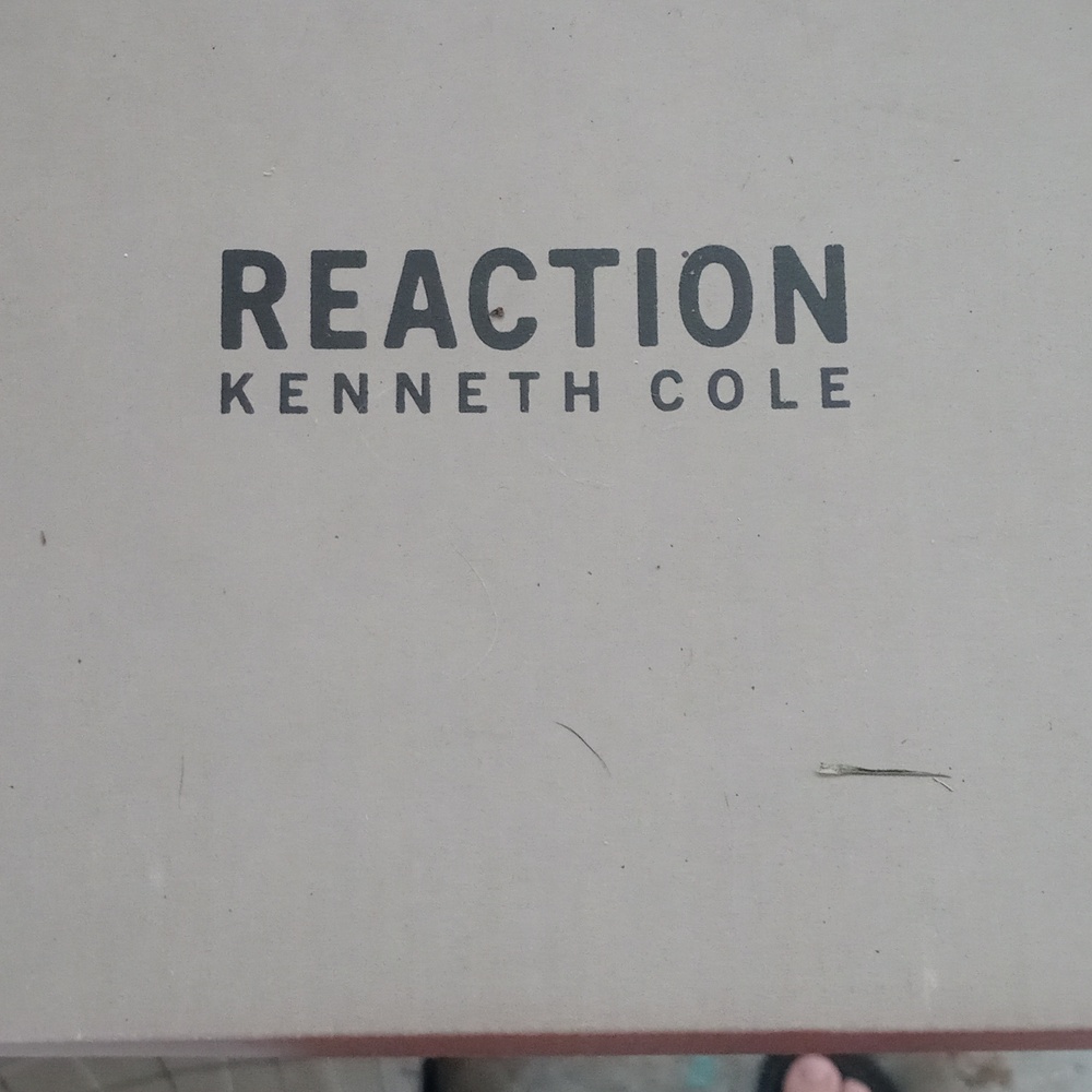 Kenneth cole shoe
